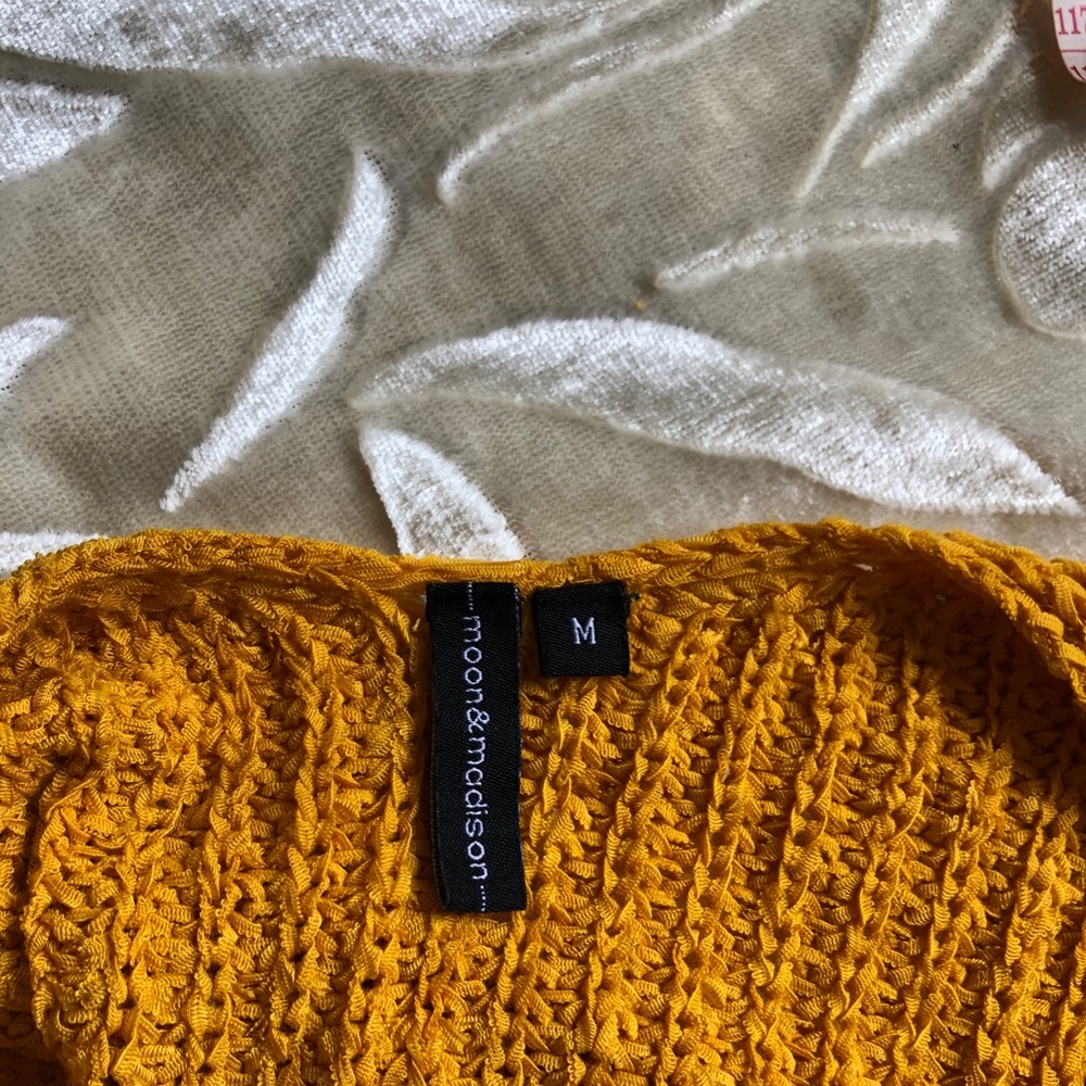 Crochet Top - Picture 6 of 6